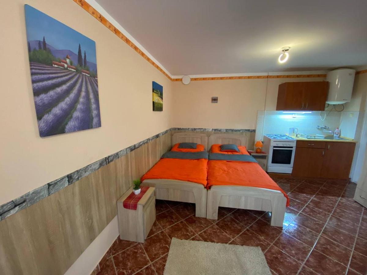 Hajnal Apartman Hajdúszoboszló Εξωτερικό φωτογραφία