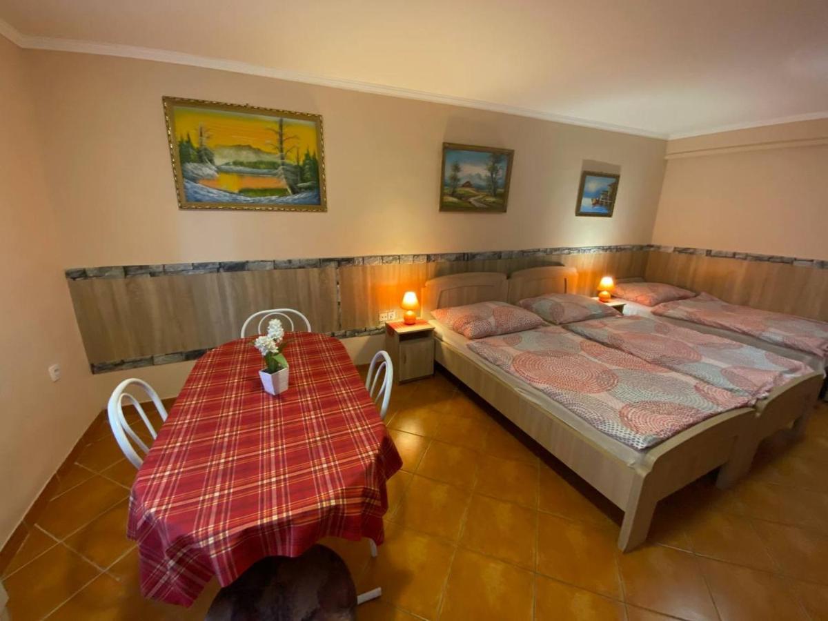 Hajnal Apartman Hajdúszoboszló Εξωτερικό φωτογραφία