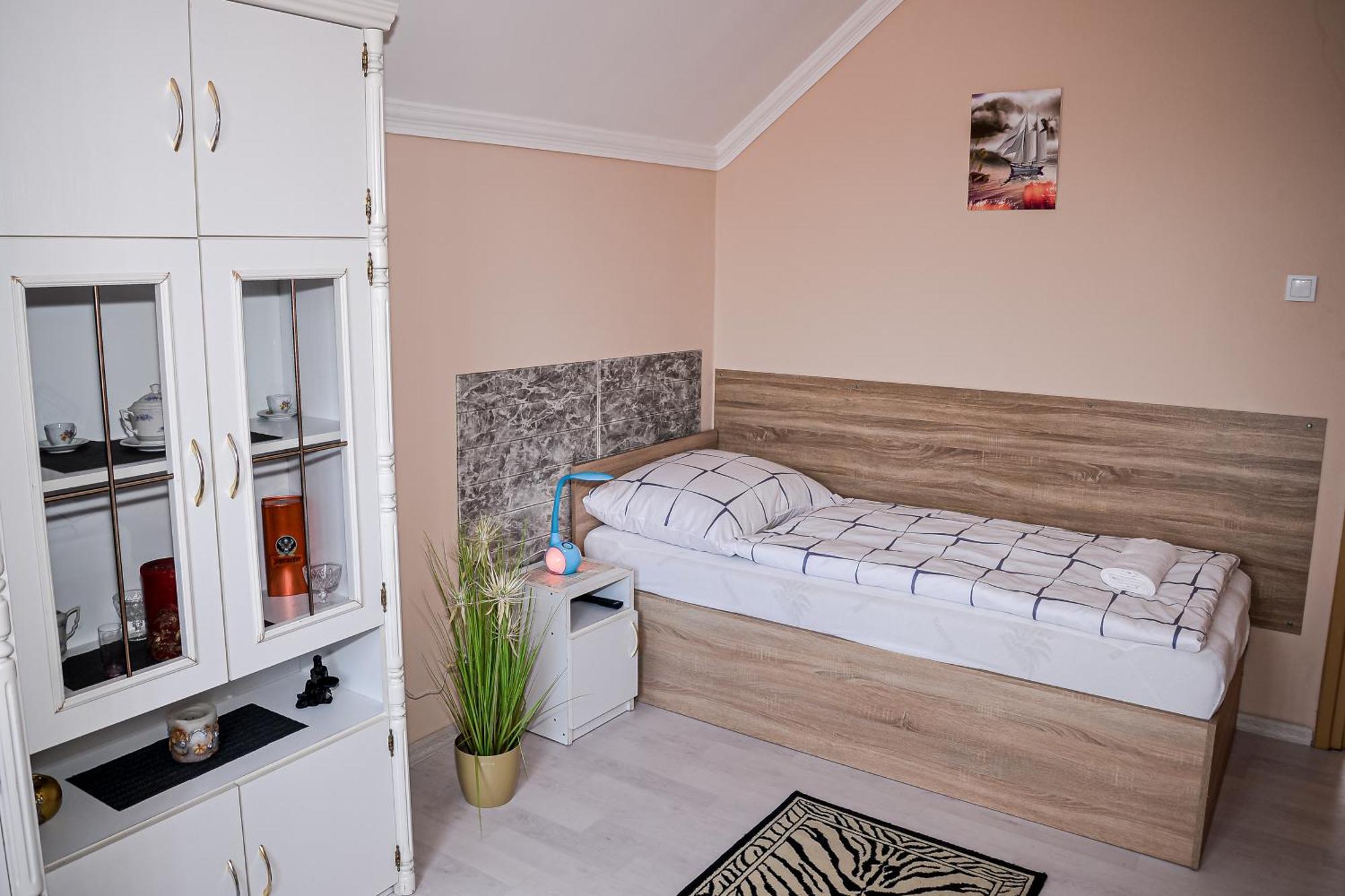 Hajnal Apartman Hajdúszoboszló Εξωτερικό φωτογραφία