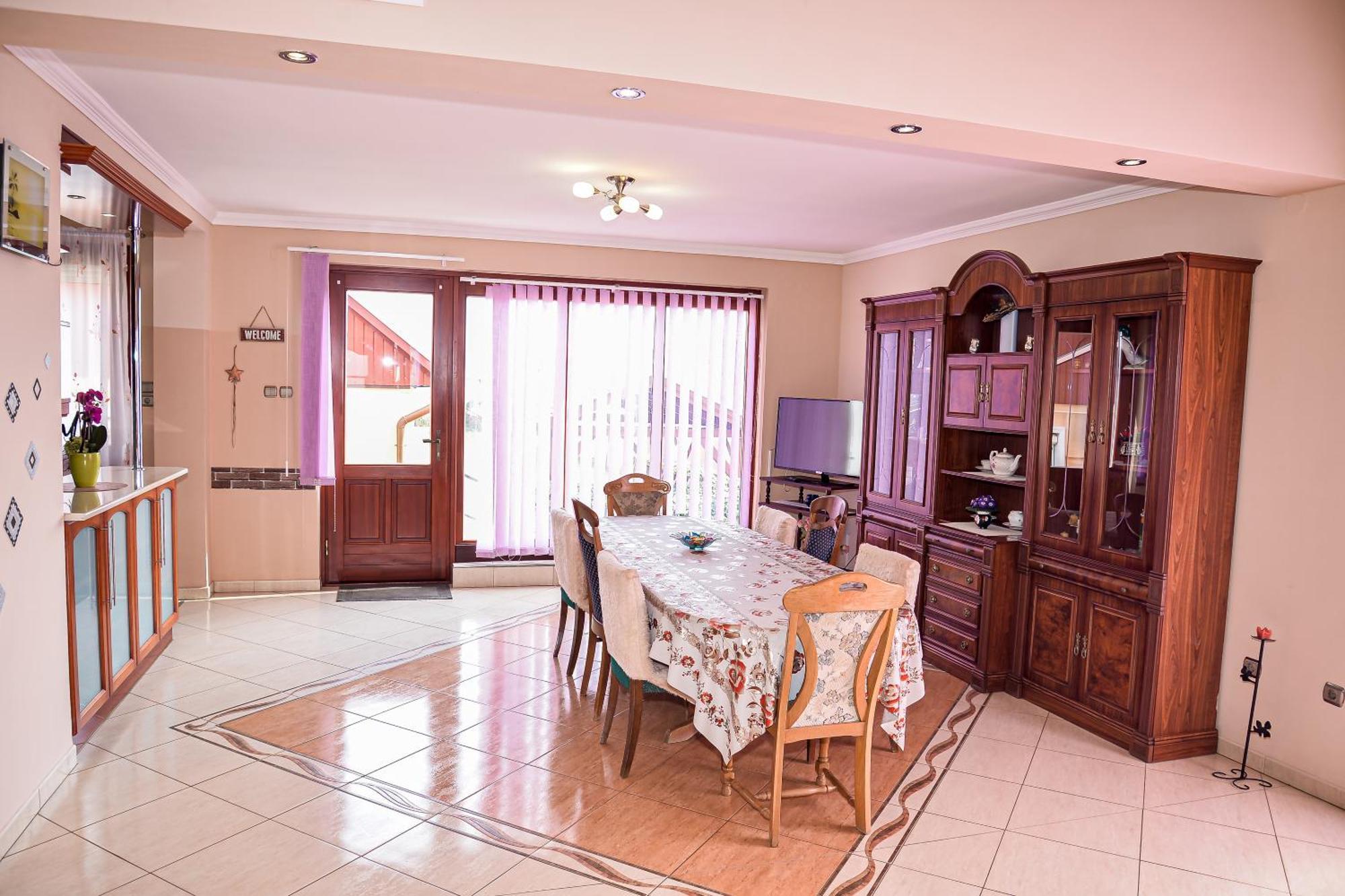 Hajnal Apartman Hajdúszoboszló Εξωτερικό φωτογραφία