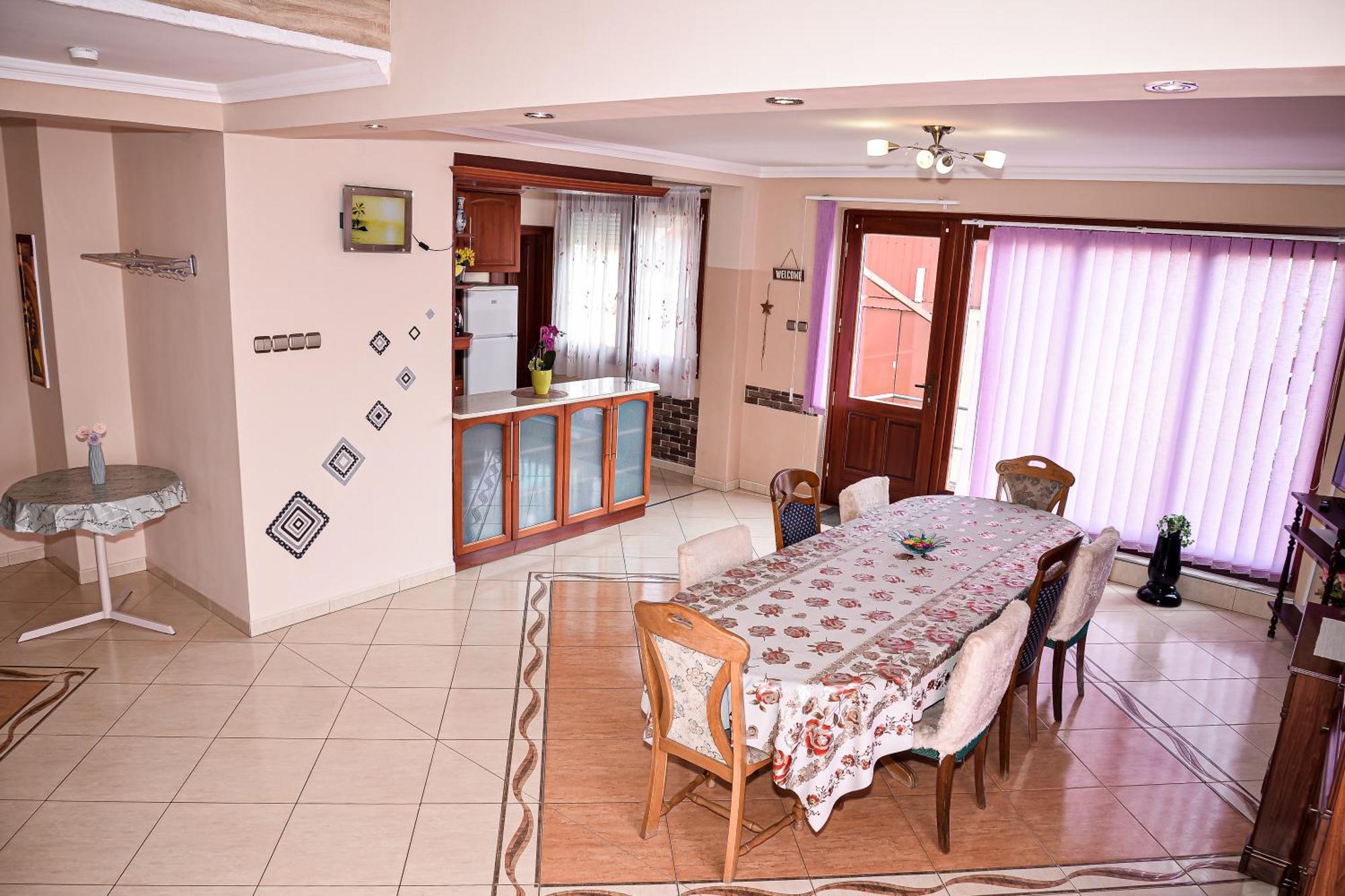 Hajnal Apartman Hajdúszoboszló Εξωτερικό φωτογραφία
